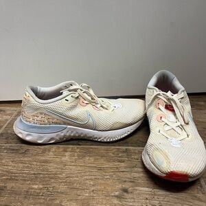 Nike Renew Run Women’s size 10